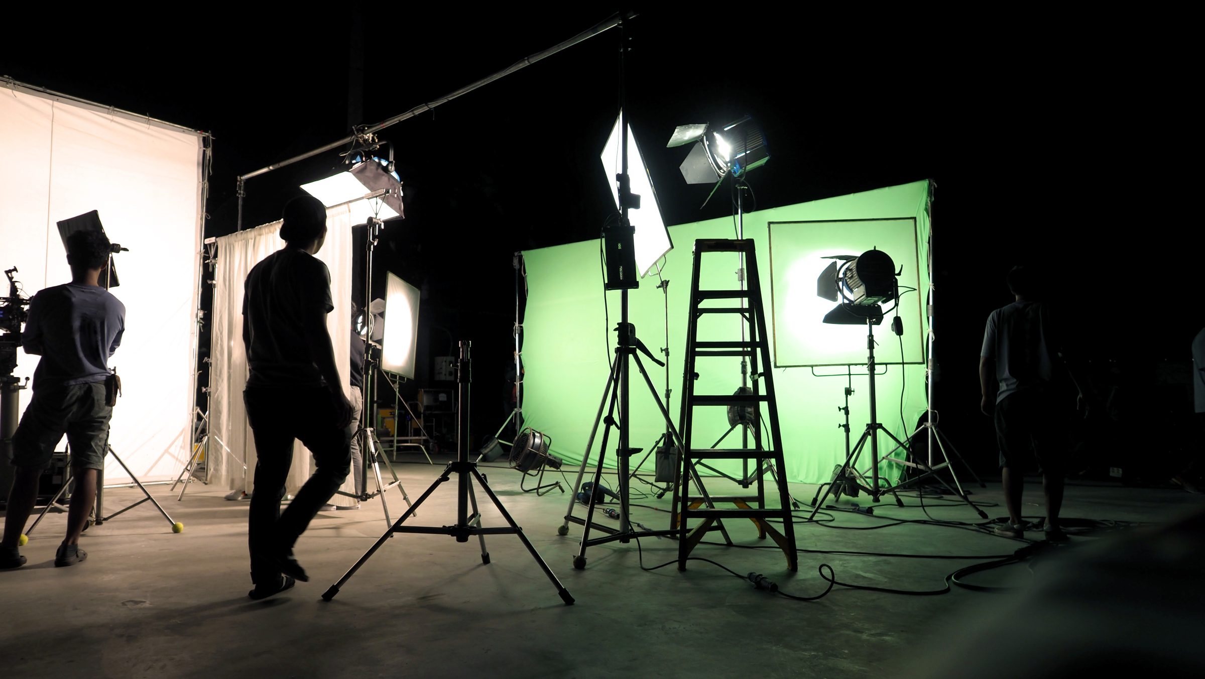 Behind the scenes of a TV commercial video production